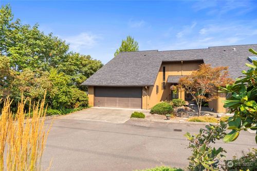 a1-1633 Eagle Ridge Drive S, Renton, WA, 98055 | Card Image