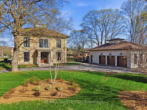 88 Bridge St, Picton, ON, K0K2T0 | Card Image