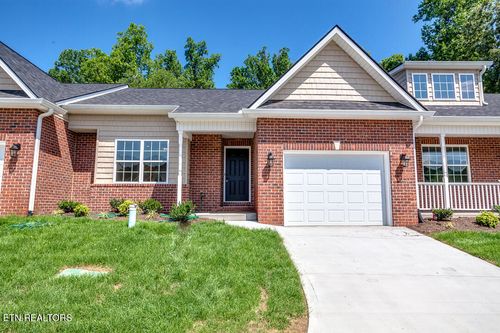 1415 Hazelgreen Way, Knoxville, TN, 37912-1257 | Card Image