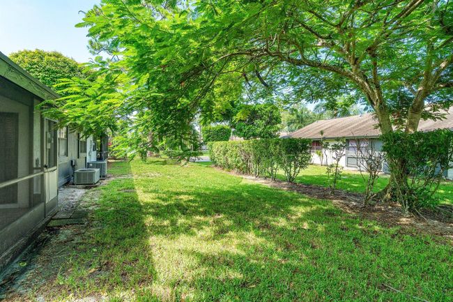 476 Lynbrook Ct, Condo with 2 bedrooms, 2 bathrooms and null parking in Royal Palm Beach FL | Image 25