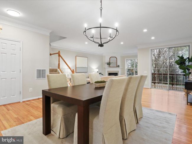 9332 Branch Side Ln, Townhouse with 4 bedrooms, 4 bathrooms and null parking in FAIRFAX VA | Image 13