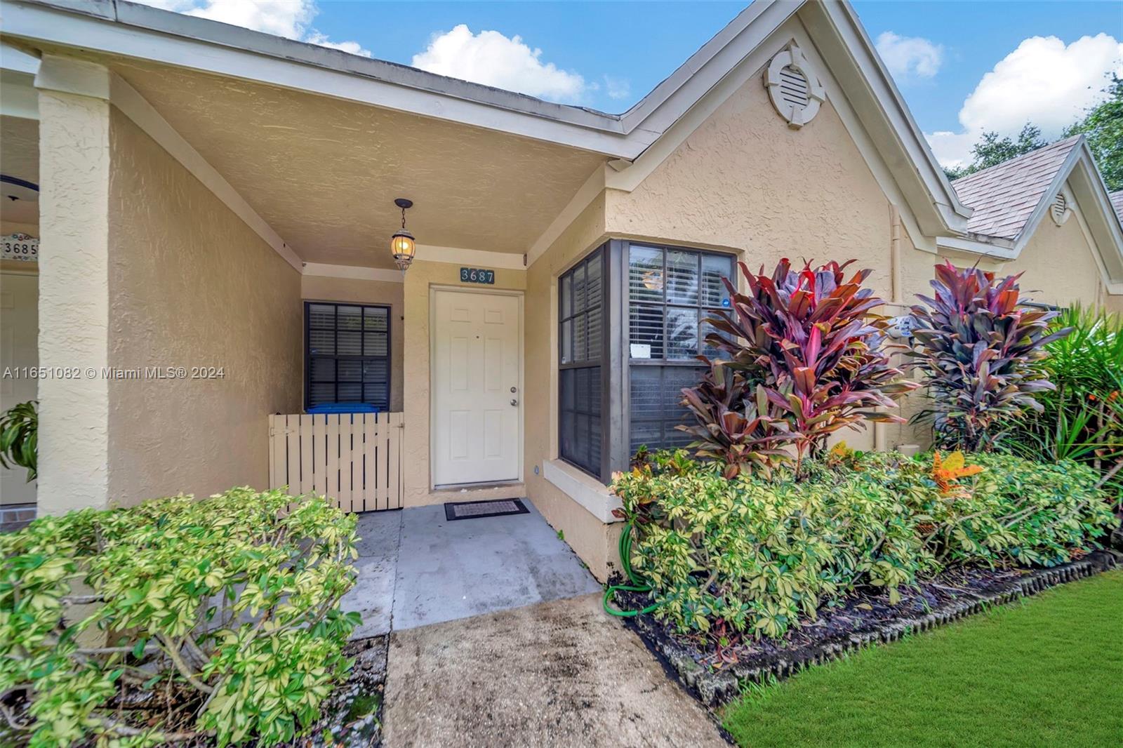 83rd Ln, Sunrise, FL 33351