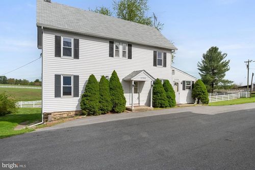 4700 Cherry Tree Ln, SYKESVILLE, MD, 21784-9103 | Card Image