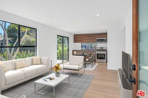 545 San Juan Unit #2 Avenue, Venice, CA, 90291 | Card Image