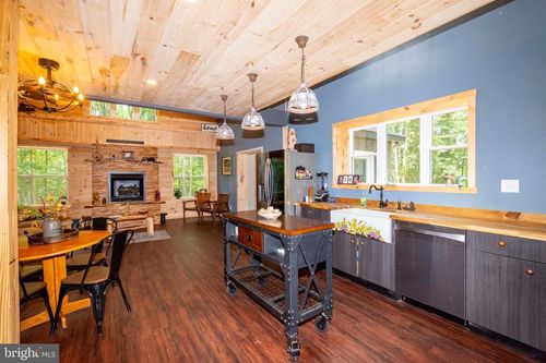 18184 Crawford Ln, GORDONSVILLE, VA, 22942-8849 | Card Image