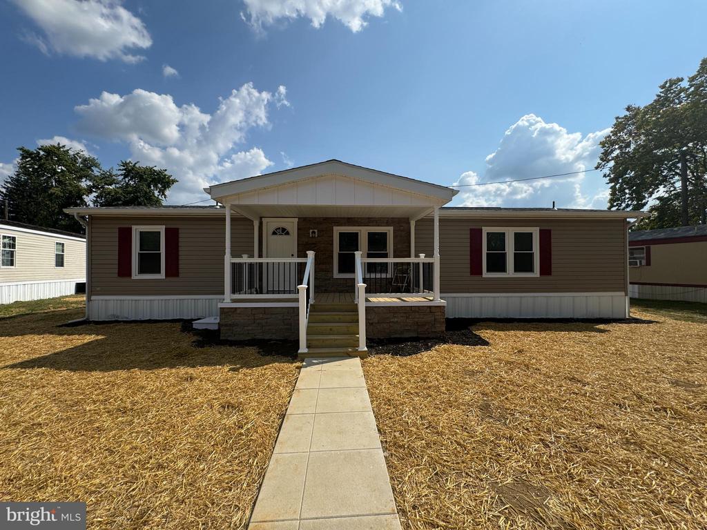George Dr, Middletown, PA 17057