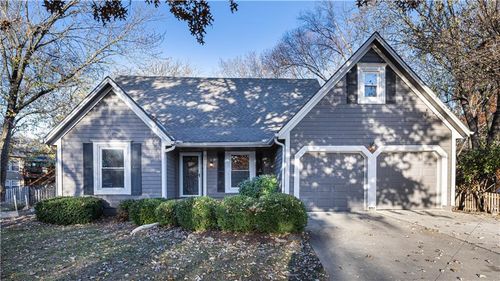 4047 Sw Orleans Ct, Lee's Summit, MO, 64082-4725 | Card Image