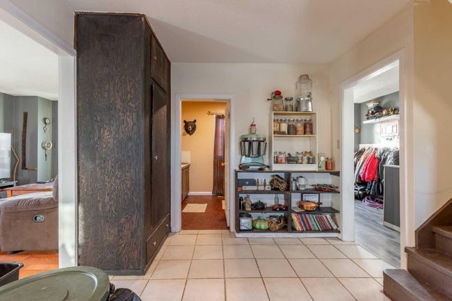 126 3 St, House other with 5 bedrooms, 2 bathrooms and 4 parking in Stirling AB | Image 11