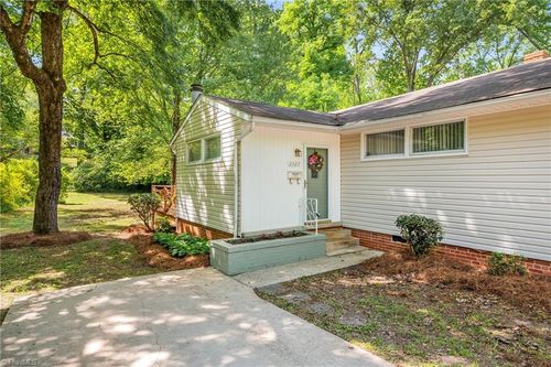 2523 Overbrook Dr, Greensboro, NC, 27408-5310 | Card Image