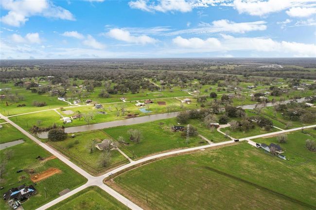708 Winchester Trl, Home with 0 bedrooms, 0 bathrooms and null parking in Angleton TX | Image 13