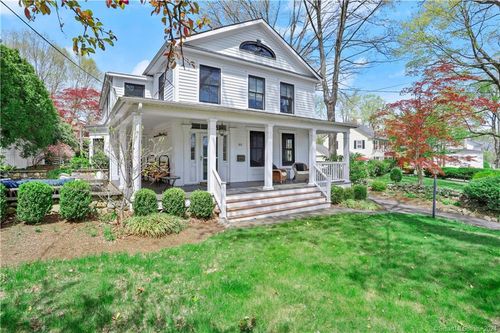 40 Church St, New Canaan, CT, 06840-5626 | Card Image