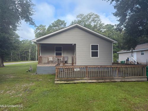 5304 Center St, Ocean Springs, MS, 39564-8404 | Card Image