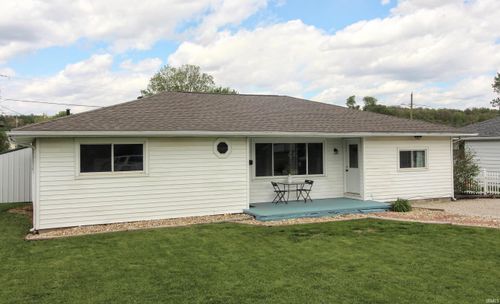 427 E Jefferson St, Spencer, IN, 47460-1845 | Card Image