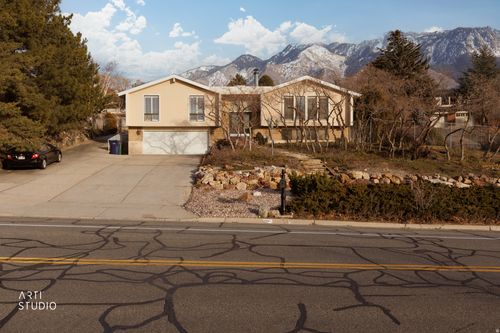 11129 S 2125 E, Sandy, UT, 84092-5220 | Card Image