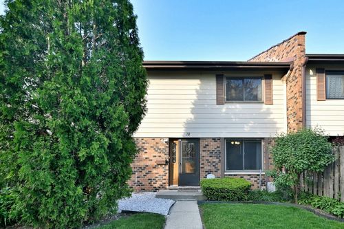 18 Winthrop Ct, Downers Grove, IL, 60516-4068 | Card Image