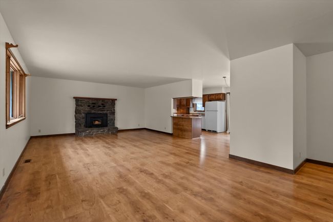 living room | Image 6