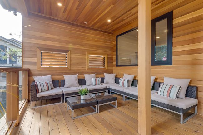 614 4th Ave, House other with 7 bedrooms, 4 bathrooms and 3 parking in New Westminster BC | Image 11