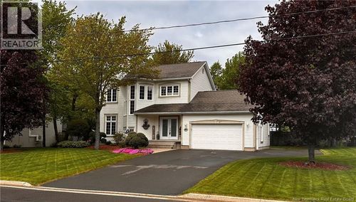 80 Bellflower St, New Maryland, NB, E3C1C2 | Card Image