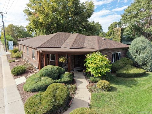 2901 N Monaco Street Pkwy, Denver, CO, 80207-2850 | Card Image