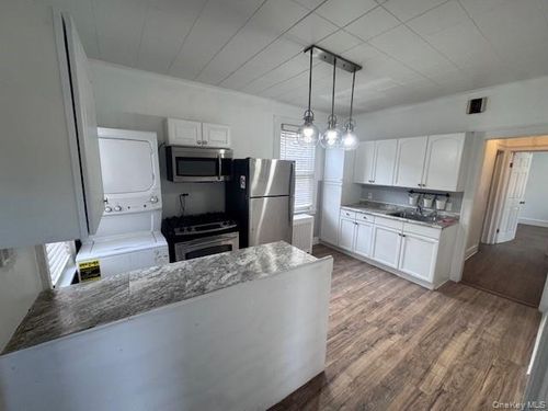 1-530 Fourth Ave, Pelham, NY, 10803-1230 | Card Image