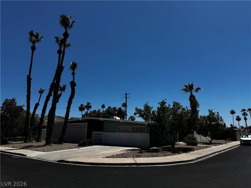 544 Canosa Ave, Las Vegas, NV, 89104-2813 | Card Image