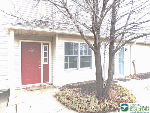 302-302 Windsor Pl, Macungie, PA, 18062-1811 | Card Image