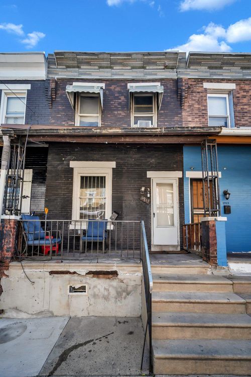 1913 S Beechwood St, PHILADELPHIA, PA, 19145-2725 | Card Image