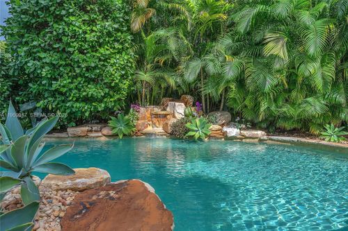 1023 Polk St, Hollywood, FL, 33019 | Card Image