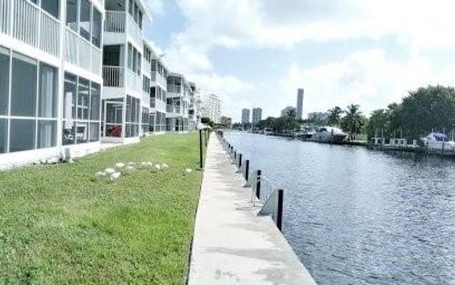307-465 Paradise Isle Blvd, Hallandale Beach, FL, 33009-5893 | Card Image