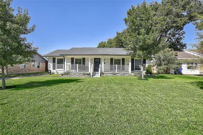 2909 Lavita Lane, House other with 3 bedrooms, 2 bathrooms and null parking in Farmers Branch TX | Image 2