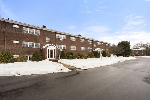 apt-18-147 Milk St, Westborough, MA, 01581-1122 | Card Image