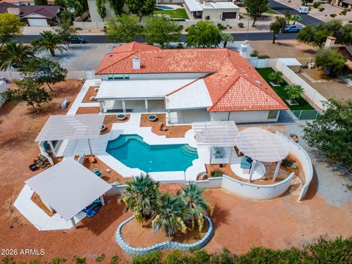 7811 E Charter Oak Rd, Scottsdale, AZ, 85260-4855 | Card Image