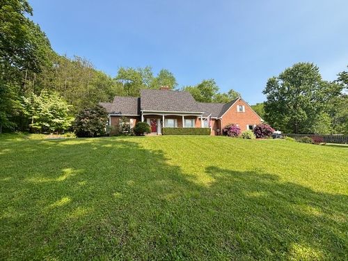 612 Freeport Rd, Freeport, PA, 16229-1806 | Card Image