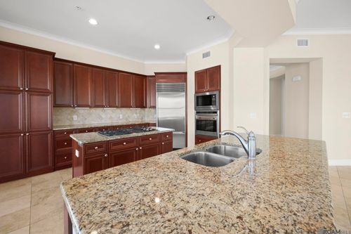 203-998 Stanford Ave, Baton Rouge, LA, 70808 | Card Image
