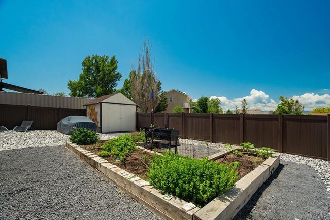 489 S Pin High Dr, House other with 5 bedrooms, 5 bathrooms and 3 parking in Pueblo West CO | Image 68