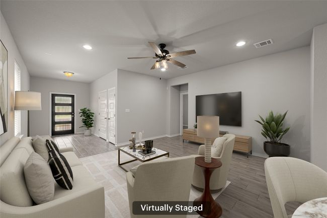 521 Rearing Mare Pass, House other with 4 bedrooms, 2 bathrooms and 4 parking in Georgetown TX | Image 4