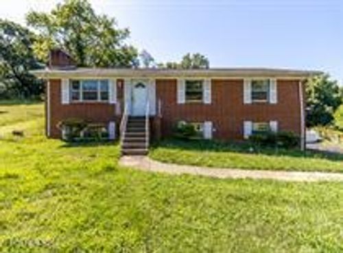 6633 Wachese Ln, Knoxville, TN, 37912-1610 | Card Image