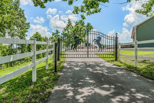 10620 W State Highway 76, Cape Fair, MO, 65624-5307 | Card Image