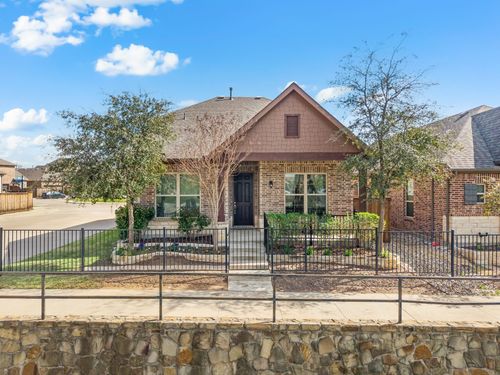 900 Adam Way, Euless, TX, 76040 | Card Image