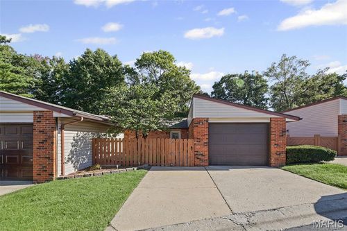 6 Parkridge, Belleville, IL, 62226-4765 | Card Image