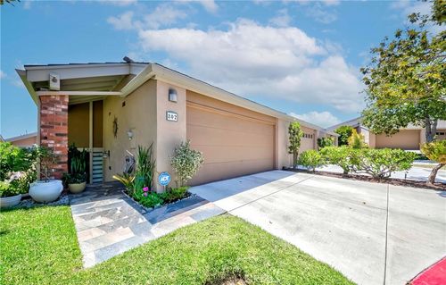 802 W Glenwood Cir, Fullerton, CA, 92832 | Card Image