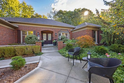 46 Foxborough Grove, London, ON, N6K4A8 | Card Image