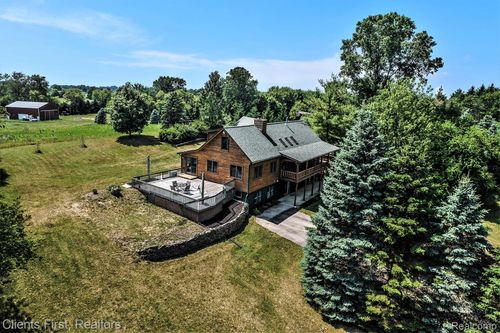 16501 Winters Rd, Grass Lake, MI, 49240-9819 | Card Image