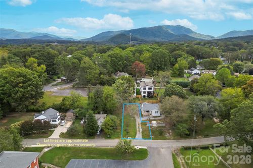 20 Merchant St, Asheville, NC, 28803-1323 | Card Image