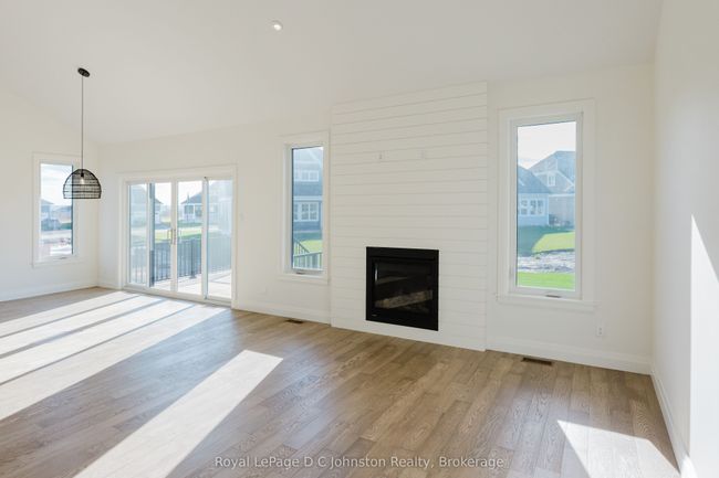 546 Algonquin Trail, House other with 2 bedrooms, 2 bathrooms and 4 parking in Grey ON | Image 21