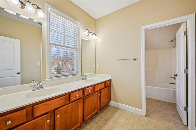 189 Privet Cir, House other with 4 bedrooms, 5 bathrooms and 2 parking in Suwanee GA | Image 34