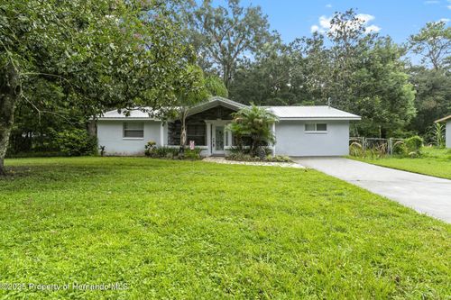 304 Lincoln Ave, BROOKSVILLE, FL, 34604-7228 | Card Image