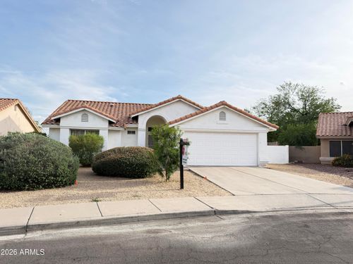 7283 W Tina Ln, Glendale, AZ, 85310-5276 | Card Image