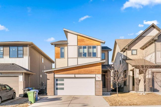 14 Walden Grove Se, Home with 3 bedrooms, 2 bathrooms and 4 parking in Calgary AB | Image 1