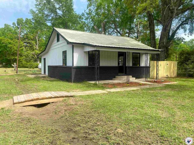 100 Roosevelt Rd, House other with 2 bedrooms, 1 bathrooms and null parking in Hooks TX | Image 12